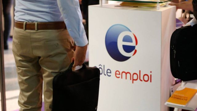 découvrez notre enquête approfondie sur l'assurance-chômage, qui analyse les tendances actuelles, les enjeux et les réponses des bénéficiaires. informez-vous sur les impacts socio-économiques et les solutions proposées pour améliorer le système d'assurance-chômage en france.