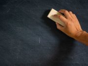 Zurich Insurance efface la dette de 300 millions de dollars contractée en 2015 découvrez comment un effacement de dette de 300 millions de dollars a été réalisé à zurich. analyse des enjeux, des acteurs impliqués et de l'impact économique pour la ville et ses habitants.