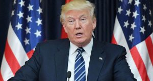 Trump et sa croisade anti-Obamacare : comment les primes d’assurance santé ont plus que doublé aux États-Unis analyse de l'impact des politiques de trump sur l'augmentation des primes d'assurance santé aux états-unis.