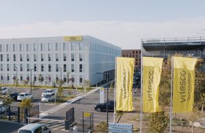 Assurances : Beazley et Zurich annoncent une acquisition stratégique de plus de 8 milliards de livres découvrez comment beazley et zurich ont conclu une acquisition stratégique majeure d'une valeur de 8 milliards, renforçant leur position sur le marché mondial.