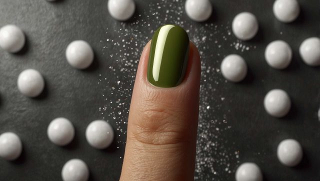 Comment enlever facilement du vernis semi-permanent chez soi ?