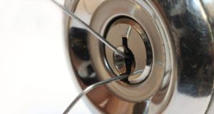 Comment ouvrir une serrure sans clé : astuces et méthodes légales ? Comment ouvrir une serrure sans clé : astuces et méthodes légales ?
