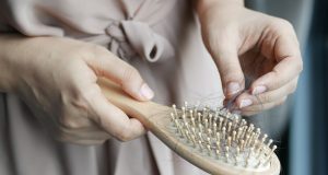 Comment nettoyer efficacement sa brosse à cheveux en quelques étapes simples ? Comment nettoyer efficacement sa brosse à cheveux en quelques étapes simples ?