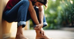 Pourquoi mes pieds sentent-ils encore mauvais après les avoir lavés ? Pourquoi mes pieds sentent-ils encore mauvais après les avoir lavés ?