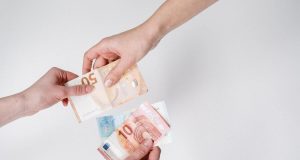 Peut-on légalement exiger plus que le montant de la caution lors d’une location ? Peut-on légalement exiger plus que le montant de la caution lors d'une location ?