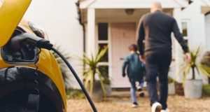 Assurance auto : une désillusion pour les détenteurs de véhicules électriques découvrez nos options d'assurance auto spécialement conçues pour les véhicules électriques. profitez d'une couverture adaptée à vos besoins, avec des garanties sur mesure et des tarifs compétitifs. protégez votre voiture écologique tout en bénéficiant d'un service client de qualité.