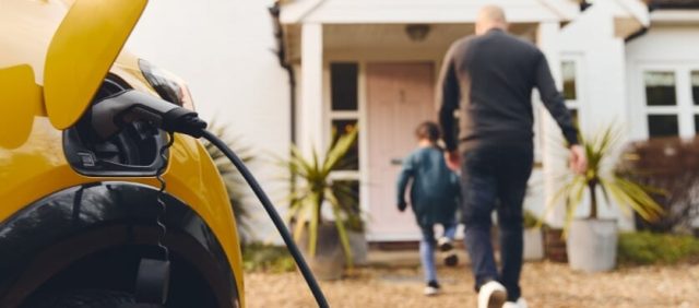 découvrez nos options d'assurance auto spécialement conçues pour les véhicules électriques. profitez d'une couverture adaptée à vos besoins, avec des garanties sur mesure et des tarifs compétitifs. protégez votre voiture écologique tout en bénéficiant d'un service client de qualité.