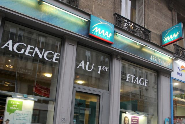 découvrez comment maud petit prend la relève de thierry derez à la tête de covéa, apportant une nouvelle vision stratégique et des innovations pour l'avenir de l'entreprise.