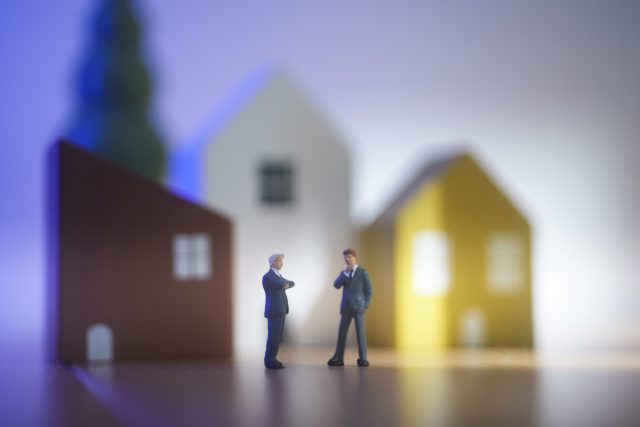 découvrez l'assurance emprunteur 2025 : des solutions adaptées pour protéger votre prêt immobilier. comparez les offres, trouvez la couverture idéale et sécurisez votre avenir financier avec des garanties sur mesure. informez-vous sur les évolutions législatives et les meilleures pratiques pour faire le bon choix.