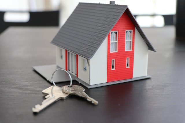 découvrez tout ce qu'il faut savoir sur les crédits immobiliers et les assurances associées. obtenez des conseils pratiques et des solutions adaptées pour sécuriser votre projet immobilier tout en protégeant votre investissement.