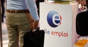 Participez à notre enquête : pensez-vous qu’il est nécessaire de renforcer les règles de l’assurance-chômage ? Partagez vos raisons. découvrez notre enquête approfondie sur l'assurance-chômage, qui analyse les tendances actuelles, les enjeux et les réponses des bénéficiaires. informez-vous sur les impacts socio-économiques et les solutions proposées pour améliorer le système d'assurance-chômage en france.