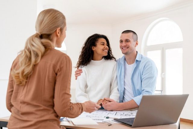 découvrez comment l'invalidité influence l'assurance-emprunteur et les meilleures options pour garantir votre prêt en cas de perte de capacité de travail. protégez-vous et sécurisez votre avenir financier.