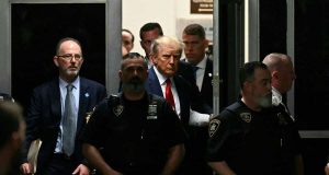 Les conséquences potentielles de Trump sur l’augmentation des tarifs d’assurance découvrez les implications des politiques de donald trump sur les tarifs d'assurance. analyse des changements majeurs et de leur impact sur les consommateurs et le secteur de l'assurance.