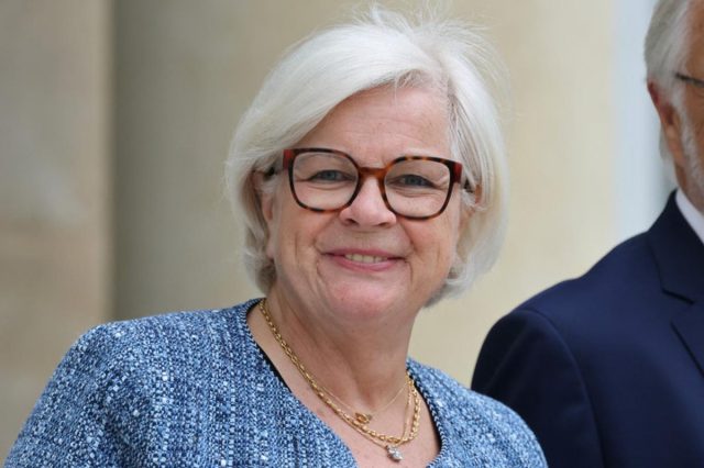 découvrez les différentes formes de fraude sociale, leurs impacts sur la société et les mesures mises en place pour lutter contre ce fléau. informez-vous sur les conséquences juridiques et les initiatives pour prévenir la fraude au sein des systèmes de protection sociale.