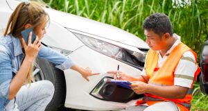Utiliser sa voiture pour le travail : éclaircissements sur l’assurance et les modalités de remboursement découvrez comment optimiser votre assurance voiture de travail pour un remboursement rapide et efficace. des conseils pratiques pour vous aider à naviguer dans le monde des sinistres automobiles et à protéger votre investissement tout en assurant votre mobilité professionnelle.