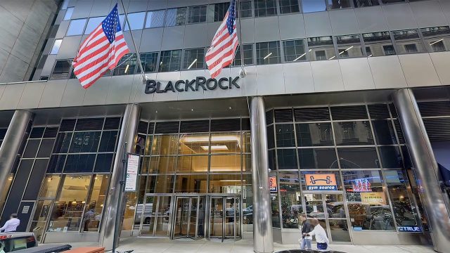 découvrez comment blackrock renforce son investissement dans china pacific, soutenant ainsi sa stratégie de diversification sur le marché asiatique. analyse des enjeux et des opportunités pour les investisseurs internationaux.