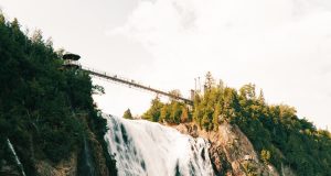 Goosehead Insurance enregistre une chute à son plus bas niveau de 52 semaines, se situant à 66,01 USD découvrez l'histoire derrière la chute de goosehead, les raisons de son déclin et les impacts sur le secteur de l'assurance. analyse complète et points clés à retenir.