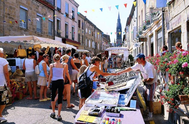 découvrez comment le marché de l'assurance évolue face aux nouvelles tendances, innovations technologiques et attentes des clients. analyse des enjeux et perspectives pour les acteurs du secteur.