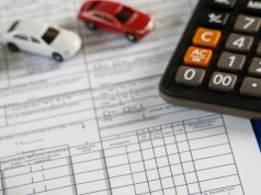 « Vandales en action : quand les casseurs font grimper votre assurance auto avec la nouvelle surprime émeutes » découvrez comment le vandalisme impacte la hausse des tarifs d'assurance auto et quelles solutions adopter pour protéger votre véhicule efficacement.