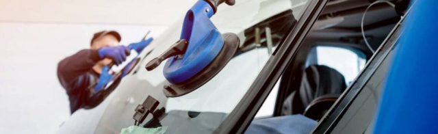 découvrez pourquoi changer un pare-brise peut devenir un plaisir coûteux pour les assurés et comment bien gérer cette réparation automobile.