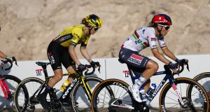 Kim Le Court et l’équipe AG Insurance-Soudal ambitionnent de figurer parmi les meilleures formations cyclistes mondiales : « Notre objectif est clair » kim le court et ag insurance-soudal unissent leurs forces pour viser l'élite du cyclisme, ambitionnant des performances et succès de haut niveau.