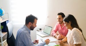Assurance vie : comprendre le calendrier et les modalités de paiement des prélèvements sociaux découvrez le calendrier des prélèvements sociaux pour votre assurance vie et les modalités de paiement afin de gérer efficacement vos cotisations.