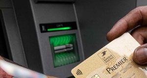 Au sommet de l’escroquerie : quand la justice rejoint les arnaqueurs du Népal découvrez les enjeux de l'escroquerie au népal et comment la justice locale lutte contre ces pratiques frauduleuses pour protéger les citoyens.