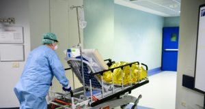 Incendie à Crans-Montana : l’Italie refuse de prendre en charge les frais d’hospitalisation de ses ressortissants l'italie refuse les frais d'hôpital pour les ressortissants à crans-montana, facilitant ainsi l'accès aux soins transfrontaliers pour les patients concernés.