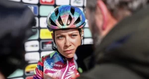 Paris-Roubaix : Shari Bossuyt épargnée par les blessures graves après sa chute spectaculaire sur les pavés découvrez comment shari bossuyt est indemne après sa chute lors de la course paris-roubaix, un soulagement pour ses fans et l'équipe.