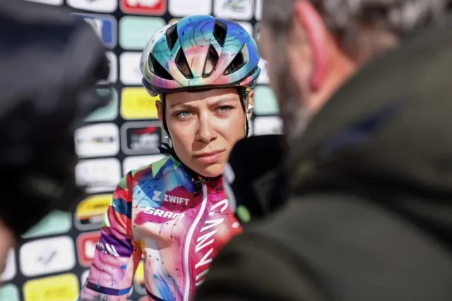 découvrez comment shari bossuyt est indemne après sa chute lors de la course paris-roubaix, un soulagement pour ses fans et l'équipe.