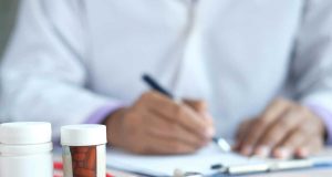 Arrêts de travail : tout savoir sur vos indemnités, la durée maximale et les contrôles – le guide indispensable pour maîtriser vos droits